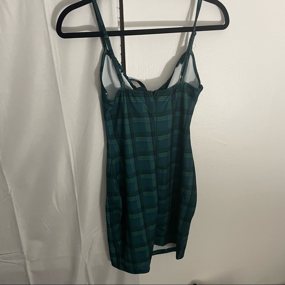 3 for 25! 🌻 Green/Blue Plaid Mini Dress 🌻 - Picture 3 of 5